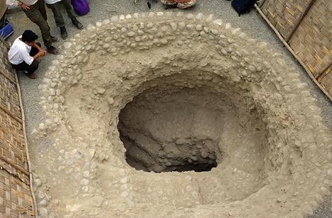 A spiral well discovered at El Brujo.